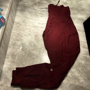lululemon studio pant, burgundy size 8